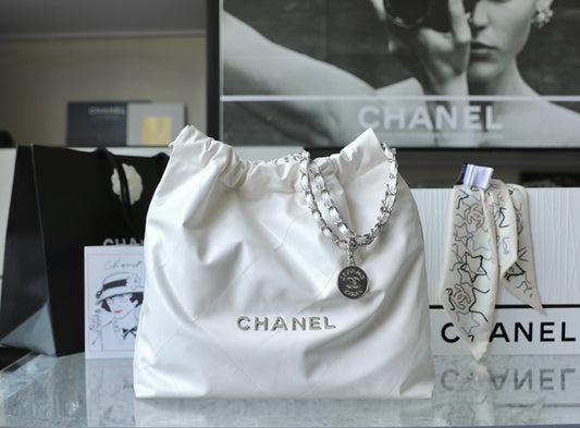 Chanel 22 Bag