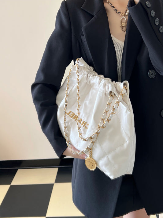 Chanel 22 Bag