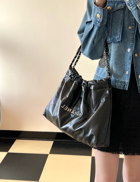 Chanel 22 Bag