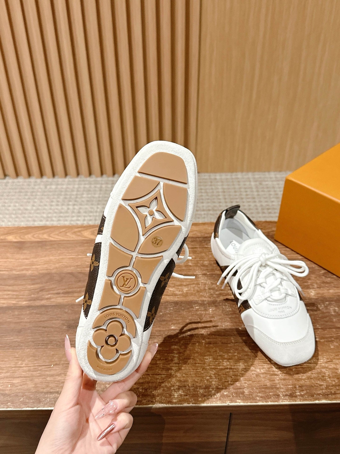LV Sneaker